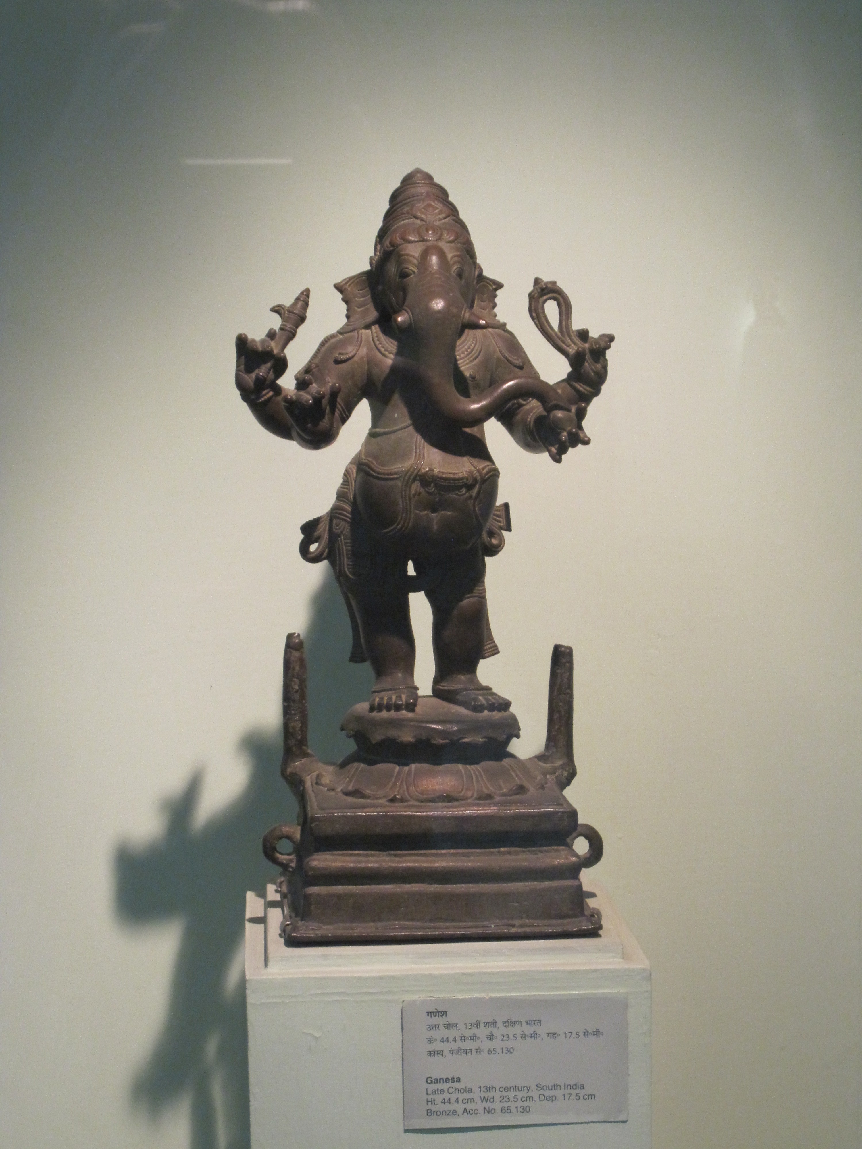 A traditional bronze statue of Lord Ganesh