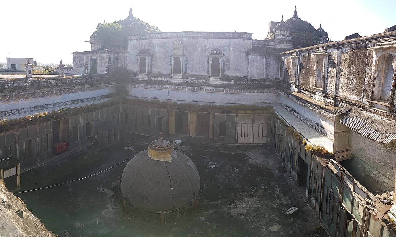 A historic palace courtyard in Ratlam
